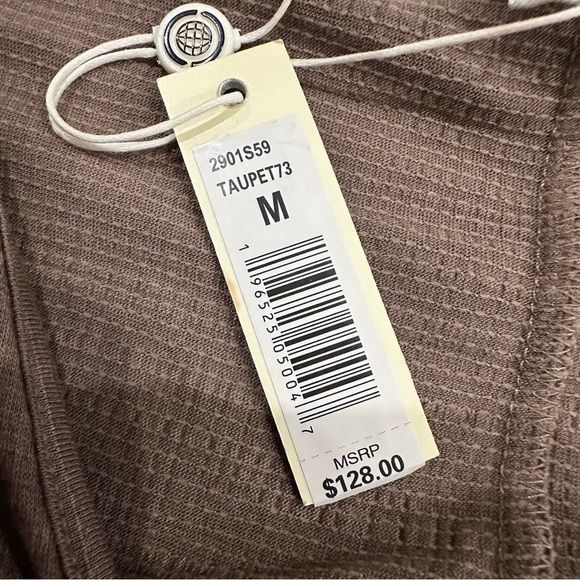 Max Studio Crinkled Side Ruched Dress medium - Picture 8 of 8